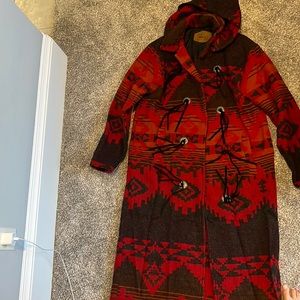 Woolrich Navajo Coat Long with removable hood. Vintage. Large